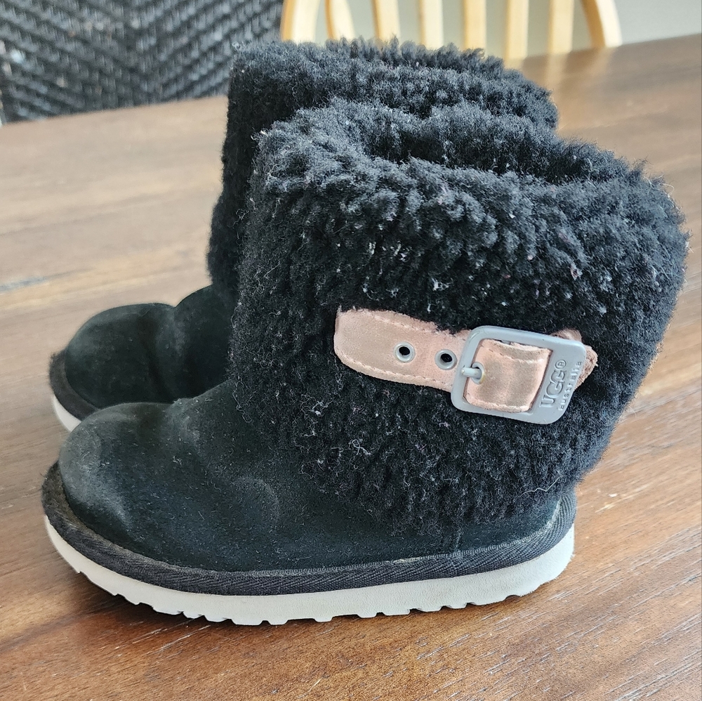 Toddler Girls size 10 Uggs